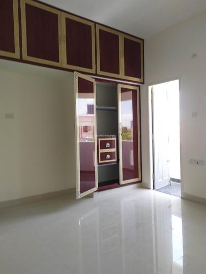 Neelankarai Apartment Main Image 1