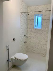 Image of 1200 Sq.ft 2 BHK Apartment / Flat for sale in Bandra West, Mumbai for Rs. 57000000