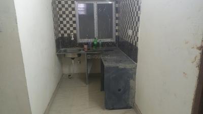 Kitchen Image of 350 Sq.ft 1 BHK Apartment / Flat for rent in Beliaghata Kolkata for Rs. 9000