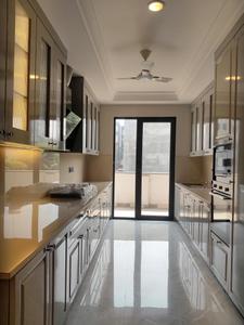 Kitchen Image of 2700 Sq.ft 4 BHK Builder Floor for rent in DLF Phase 4 Gurgaon for Rs. 115000