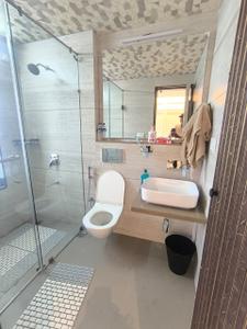Bathroom Image of 700 Sq.ft 2 BHK Apartment / Flat for sale in Swastik Legacy, Chembur Mumbai for Rs. 18700000