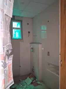 Common Bathroom Image of 1050 Sq.ft 2 BHK Apartment / Flat for sale in Capital Hometech Homes, Sector 51 Noida for Rs. 6000000