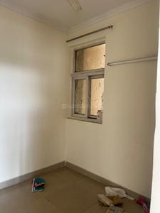 Bedroom Image of 940 Sq.ft 2.5 BHK Apartment / Flat for rent in Amrapali Silicon City, Sector 76 Noida for Rs. 30000