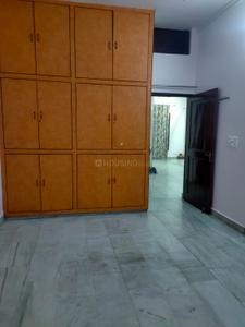 Bedroom Image of 1200 Sq.ft 2 BHK Builder Floor for rent in Gomti Nagar Lucknow for Rs. 19500