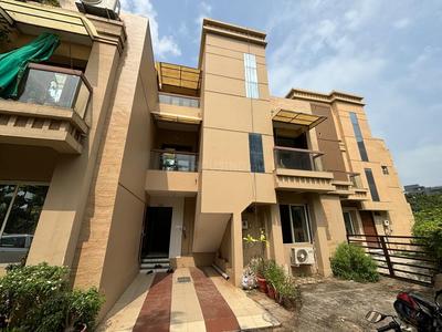4 BHK Villa