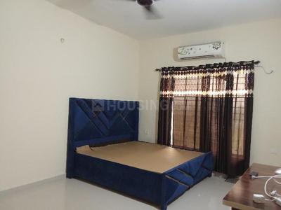 Bedroom Image of 1000 Sq.ft 2 BHK Builder Floor for rent in Saddu Raipur for Rs. 25000