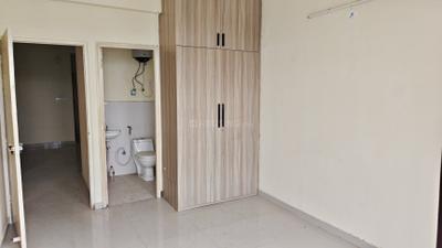 Bedroom Image of 900 Sq.ft 2 BHK Apartment / Flat for rent in Pyramid Elite, Sector 86 Gurgaon for Rs. 19200