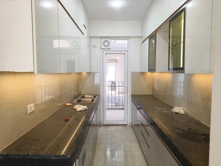 Smart World Gems Main Image 1