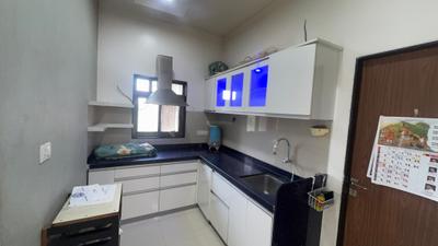 Kitchen Image of 1400 Sq.ft 3 BHK Apartment / Flat for rent in Skyi Songbirds , Bhugaon Pune for Rs. 35000