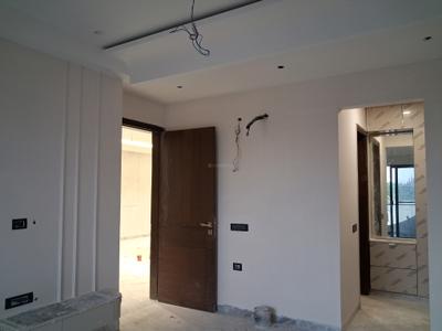 Bedroom Image of 1800 Sq.ft 3 BHK Builder Floor for sale in Paschim Vihar New Delhi for Rs. 40000000