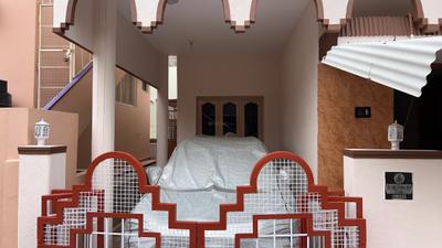 Parking Area Image of 1800 Sq.ft 3 BHK Independent House for rent in Gokulam Mysore for Rs. 28000