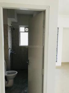 Bathroom Image of 1958 Sq.ft 3 BHK Apartment / Flat for sale in Sunland Residency, Rajarhat Kolkata for Rs. 13000000