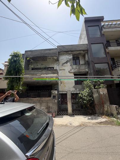 Sector 46 noida Main Image 1