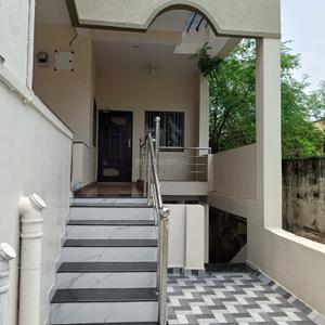 Balcony Image of 800 Sq.ft 1 BHK Independent House for rent in Katulbod Durg for Rs. 10000