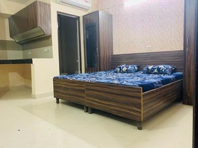 Bedroom Image of 600 Sq.ft 1 RK Independent House for rent in DLF Phase 3 Gurgaon for Rs. 11000
