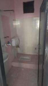 Bathroom Image of 360 Sq.ft 1 BHK Builder Floor for sale in Laxmi Nagar New Delhi for Rs. 2200000