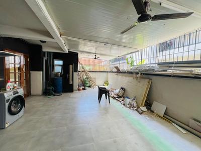 Balcony Image of 4500 Sq.ft 4 BHK Builder Floor for rent in Sector 85 Faridabad for Rs. 85000