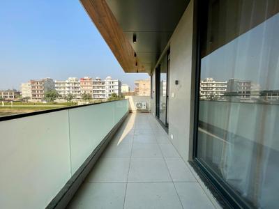 Balcony Image of 3250 Sq.ft 4 BHK Apartment / Flat for sale in DLF The Valley Central, Sector 3 Panchkula for Rs. 26499999
