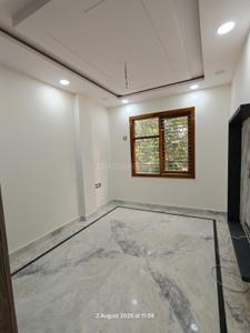 Bedroom Image of 780 Sq.ft 1 BHK Builder Floor for sale in Shalimar Bagh New Delhi for Rs. 12100000