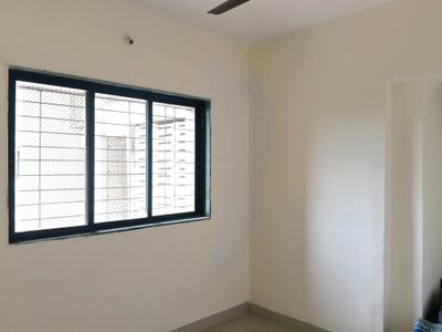 Bedroom Image of 703 Sq.ft 1 BHK Apartment / Flat for rent in Haware Estate, Kasarvadavali Thane for Rs. 16000