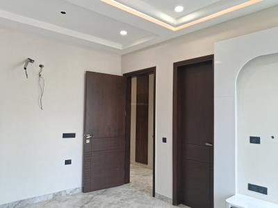 Bedroom Image of 1800 Sq.ft 3 BHK Builder Floor for sale in Paschim Vihar New Delhi for Rs. 36500000