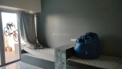 Bedroom Image of 1800 Sq.ft 3.5 BHK Apartment / Flat for sale in Amanora Neo Towers, Hadapsar Pune for Rs. 25000000