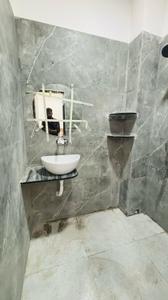 Bathroom Image of 650 Sq.ft 1 BHK Builder Floor for rent in Mahalakshmi Nagar Indore for Rs. 21000