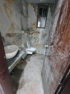 Bathroom Image of 800 Sq.ft 2 BHK Apartment / Flat for sale in Paradise Homes, Sector 73 Noida for Rs. 3900000
