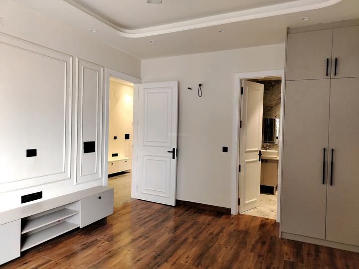 DLF Phase 3 Bedroom 1