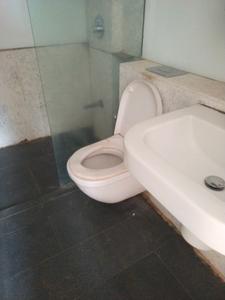 Common Bathroom Image of 1965 Sq.ft 2 BHK Apartment / Flat for sale in Heliopolis Buildings, Colaba Mumbai for Rs. 115000000