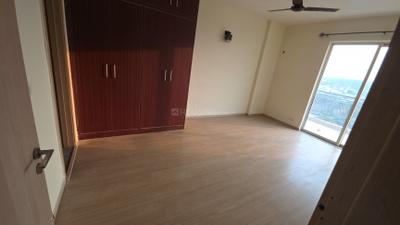Bedroom Image of 1940 Sq.ft 3 BHK Apartment / Flat for rent in DLF Express Greens, Manesar Gurgaon for Rs. 29000