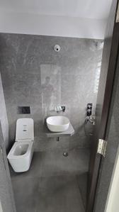 Bathroom Image of 1400 Sq.ft 3 BHK Apartment / Flat for sale in Tricity Natraj, Chembur Mumbai for Rs. 40000000