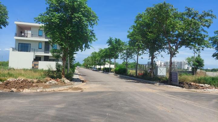 Unitech Uniworld City Main Image 1