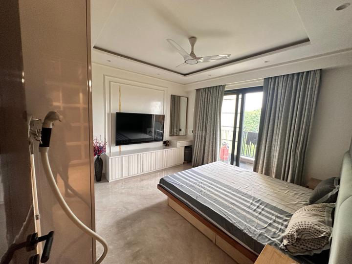 DLF Phase 3 Bedroom 1