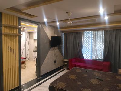 Living Room Image of 600 Sq.ft 1 BHK Apartment / Flat for rent in DLF Phase 3 Gurgaon for Rs. 35000