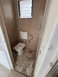 Bathroom Image of 630 Sq.ft 2 BHK Apartment / Flat for sale in Solaris Shalimar, Botanical Garden Area Howrah for Rs. 5000000