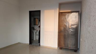 Bedroom Image of 910 Sq.ft 2.5 BHK Apartment / Flat for sale in Prateek Grand City, Siddharth Vihar Ghaziabad for Rs. 15000000