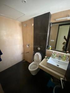Bathroom Image of 1150 Sq.ft 2 BHK Apartment / Flat for rent in Lodha Splendora, Thane West Thane for Rs. 36000