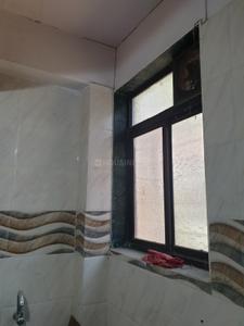 Bathroom Image of 600 Sq.ft 1 BHK Independent House for rent in Kaustubh Gorai Visamo CHS LTD, Borivali West Mumbai for Rs. 40000