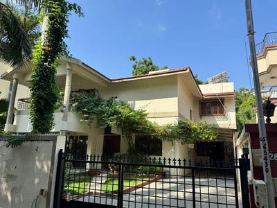 Image of 3960 Sq.ft 4 BHK Villa for sale in Thaltej, Ahmedabad for Rs. 75000000