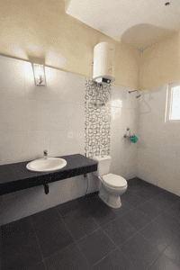 Image of 2200 Sq.ft 4 BHK Villa for rent in Paramount Golfforeste Villas, Surajpur, Greater Noida for Rs. 28000