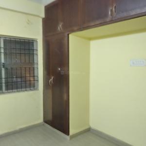 Bedroom Image of 1000 Sq.ft 2 BHK Builder Floor for rent in Thoraipakkam Chennai for Rs. 26000
