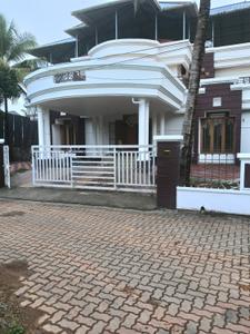 Image of 2850 Sq.ft 5 BHK Villa for sale in Vennala, Kochi for Rs. 30000000