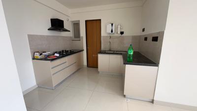 Kitchen Image of 1080 Sq.ft 2.5 BHK Apartment / Flat for rent in Kharadi Pune for Rs. 43000