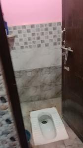 Bathroom Image of 750 Sq.ft 2 BHK Independent House for rent in Gayatri Nagar Gwalior for Rs. 6500