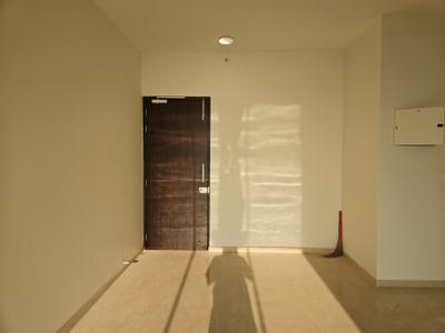 Living Room Image of 1350 Sq.ft 3 BHK Apartment / Flat for rent in Piramal Mahalaxmi South Tower, Worli Mumbai for Rs. 270000