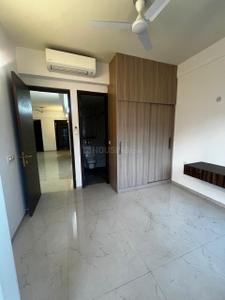 Bedroom Image of 1207 Sq.ft 2.5 BHK Apartment / Flat for rent in Smartworld Orchard, Sector 61 Gurgaon for Rs. 48000