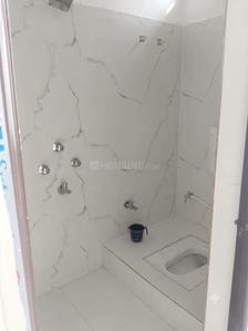Bathroom Image of 1500 Sq.ft 1 RK Independent House for rent in Mustafapur Patna for Rs. 3800