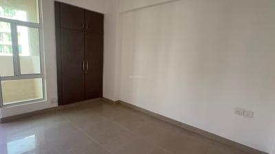 Bedroom Image of 1010 Sq.ft 2 BHK Apartment / Flat for sale in Gaursons Gaur City 2 11th Avenue, Noida Extension Greater Noida for Rs. 8400000