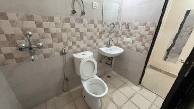 Image of 1700 Sq.ft 3 BHK Villa for rent in Amrapali Dream Valley, Noida Extension, Greater Noida for Rs. 30000